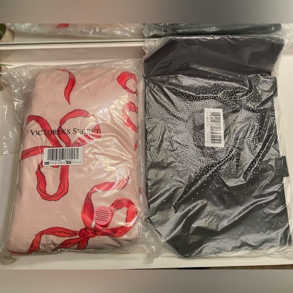 Victoria secret chalk rose bow satin pajama size S gift set - Picture 13 of 13